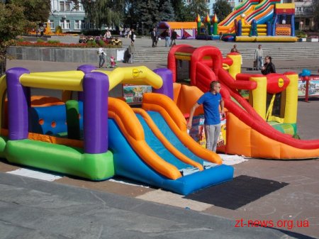 В Житомирі на майдані Корольова відбулося свято морозива