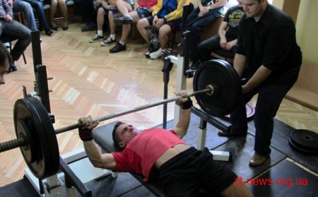 8 вересня в Житомирі до Дня міста відбувся відкритий чемпіонат з пауерліфтингу та жиму лежачи