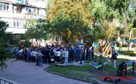 Новий дитячий майданчик та ремонт провулку отримали мешканці будинків по вул. Київській