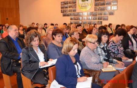 19 вересня Володимир Дебой зустрівся із директорами загальноосвітніх та дошкільних навчальних закладів