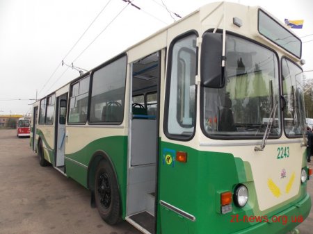 Запуск на лінію нового тролейбуса - подарунок до 75 річчя області