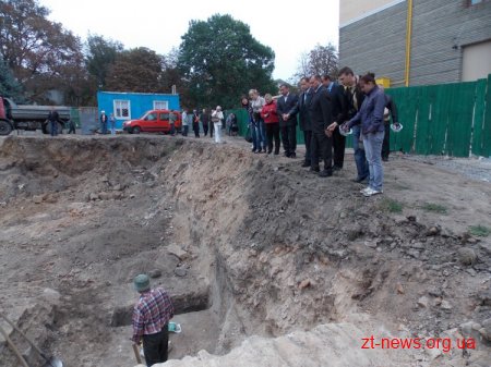 21 вересня в Житомирі розпочали будівництво музею природи ВІДЕО