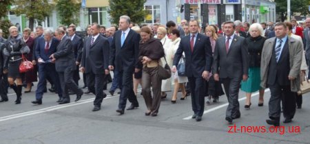 Святкування 75-річчя області розпочалося з параду оркестрів