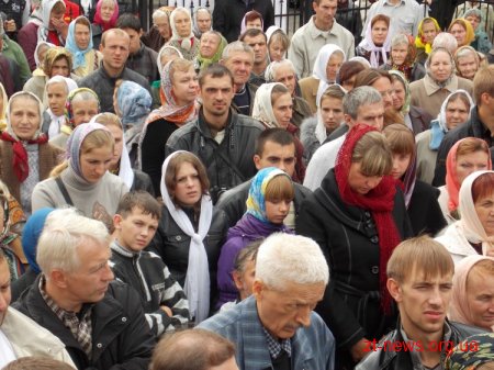 В Житомирі урочисто освятили Хрестовоздвиженську церкву ВІДЕО