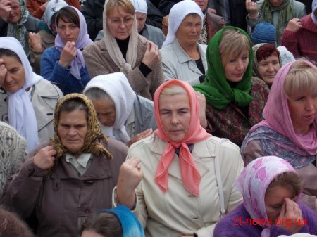 В Житомирі урочисто освятили Хрестовоздвиженську церкву ВІДЕО