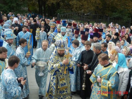 В Житомирі урочисто освятили Хрестовоздвиженську церкву ВІДЕО