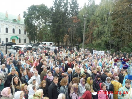В Житомирі урочисто освятили Хрестовоздвиженську церкву ВІДЕО