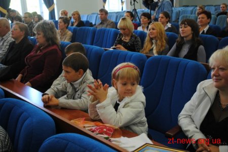 27 вересня, відбулась зустріч керівництва Житомирської міської ради з прийомними батьками та батьками-вихователями з нагоди відзначення Дня усиновлення