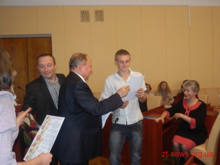 Керівництво області зустрілось з дітьми-сиротами та дітьми, позбавлених батьківського піклування