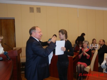 Керівництво області зустрілось з дітьми-сиротами та дітьми, позбавлених батьківського піклування