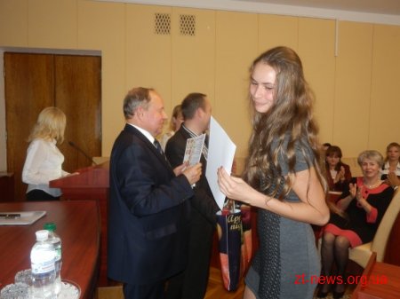 Керівництво області зустрілось з дітьми-сиротами та дітьми, позбавлених батьківського піклування