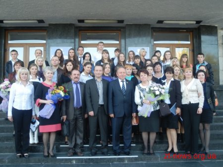 Керівництво області зустрілось з дітьми-сиротами та дітьми, позбавлених батьківського піклування