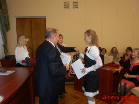 Керівництво області зустрілось з дітьми-сиротами та дітьми, позбавлених батьківського піклування
