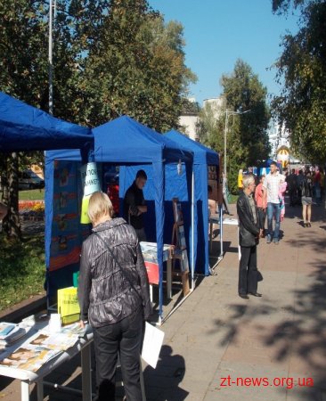 Міжнародний день туризму у Житомирі відзначили обласною туристичною виставковою-ярмарком "Житомирщина туристична-2012"