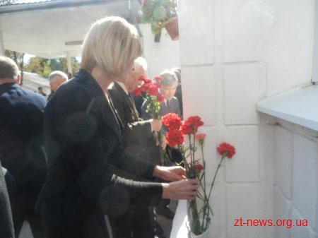 3 вересня у ліцеї №25 вшановували пам'ять Сергія Павленка, випускника ліцею, і відкрили відновлену пам’ятну дошку ВІДЕО