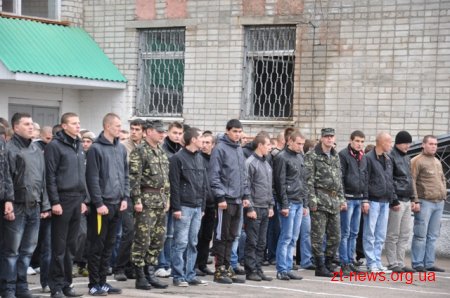 Ще 705 призовників області проходитимуть строкову військову службу