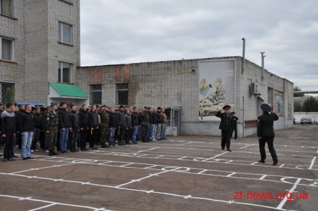 Ще 705 призовників області проходитимуть строкову військову службу