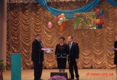 У п`ятницю житомирська школа №8 відсвяткувала своє 75 річчя