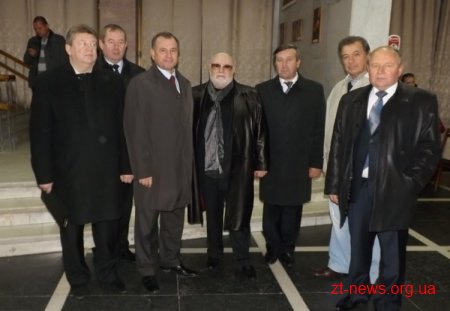 Ян Табачник приїхав до Житомира, щоб підтримати Сергія Рижука та виступити на майдані Соборному