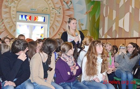 Володимир Дебой зустрівся з дітьми, які зараз відпочивають у таборі "Супутник"