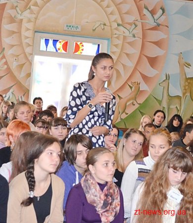 Володимир Дебой зустрівся з дітьми, які зараз відпочивають у таборі "Супутник"