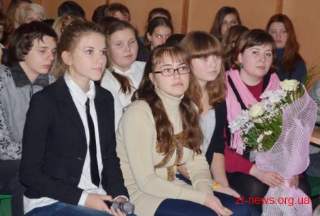 Володимир Дебой зустрівся з дітьми, які зараз відпочивають у таборі "Супутник"