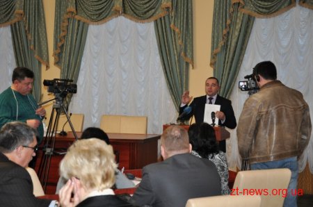 Громадська рада при облдержадміністрації пильно слідкує за життям суспільства і доступними методами відстоює  інтереси громад