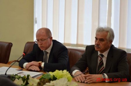 У житомирській міській раді провели круглий стіл на тему «Безпритульний світ тварин»