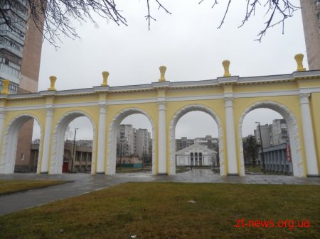 У Житомирі відреставрували арку «Мистецькі ворота»