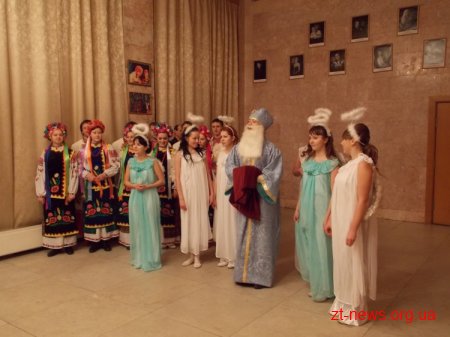 Як житомирська міліція в драмтеатрі відмічала своє професійне свято