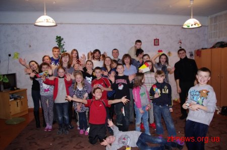 Помічники Св. Миколая на вихідні заполонять Житомир!
