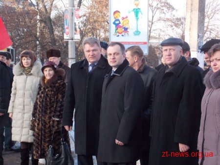 У Житомирі відбулось покладання квітів з нагоди 69-ї річниці визволення Житомира