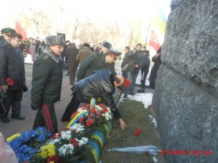 У Житомирі відбулось покладання квітів з нагоди 69-ї річниці визволення Житомира