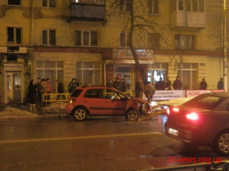 У Житомирі учасник ДТП зник з місця пригоди разом з двома дітьми