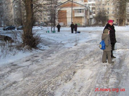 Наслідки аварії на водогоні по вул. М. Жукова ліквідовано