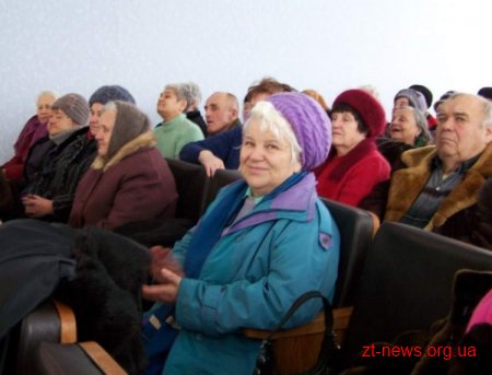 У житомирському територіальному центрі створили справжнє свято для самотніх та непрацездатних людей
