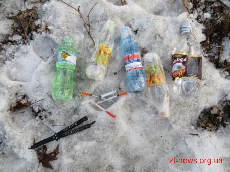 В установах виконання покарань Житомирської області за минулий тиждень попереджені спроби доставки до засуджених алкоголю, наркотиків та мобільних телефонів