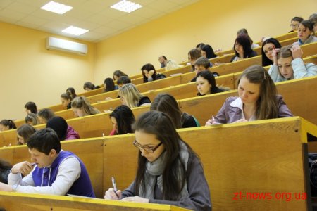 Інститут філології та журналістики Житомирського державного університету ім. І. Франка вдруге запросив випускників шкіл на тренувальне тестування