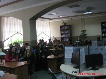 Інститут філології та журналістики Житомирського державного університету ім. І. Франка вдруге запросив випускників шкіл на тренувальне тестування