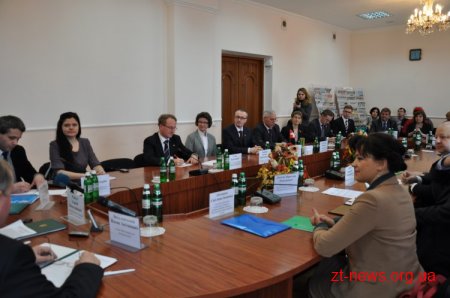 Сергій Рижук: «Підписання меморандуму про співпрацю з представництвом ЮНІСЕФ в Україні – свідчення запровадження європейських стандартів охорони здоров’я на Житомирщині»