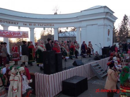 Продовження гулянь на масляну в парку ім. Гагаріна