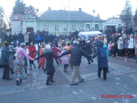 Продовження гулянь на масляну в парку ім. Гагаріна