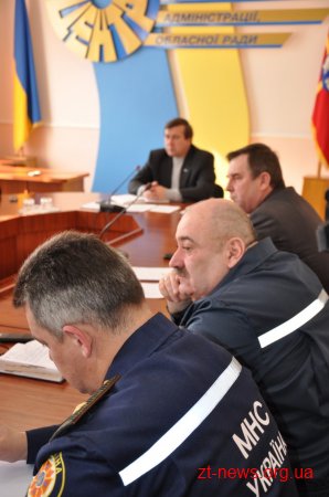 В умовах негоди органами влади Житомирщини забезпечено безперебійне функціонування систем життєзабезпечення населення та об’єктів економіки, стабільна робота закладів освіти та охорони здоров’я