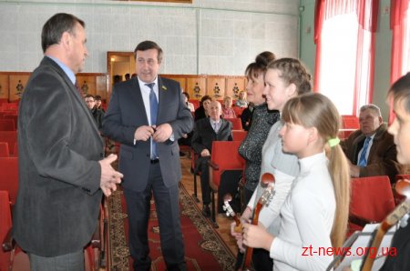 У Коростишівський дитячій музичній школі діє єдиний в області дитячий ансамбль народних інструментів