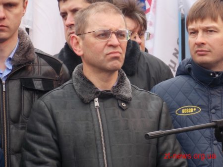 У Житомирі відбувся мітинг об'єднаної опозиції у рамках всеукраїнської акції "Вставай, Україно!" Оновлено