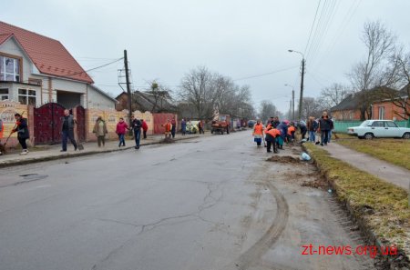 У Житомирі проходить суботник