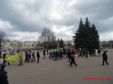 У Житомирі відбувся марш футбольних фанатів за відновлення ФК Полісся