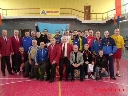 Серед житомирян — чемпіони світу з гирьового спорту