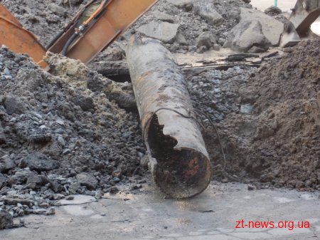 Порив водопроводу - Житомир без води ОНОВЛЕНО
