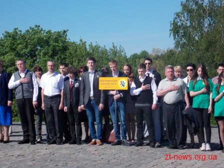 У Житомирі поруч з монументом слави нагородили переможців спортивних змагань